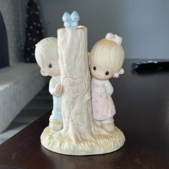 Precious moment - Picture 1 of 2